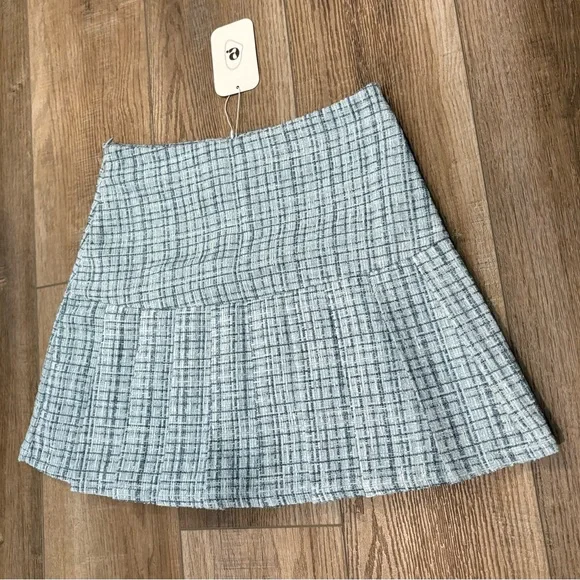 Elodie A-Line Skirt in Gray Plaid - Picture 5 of 5